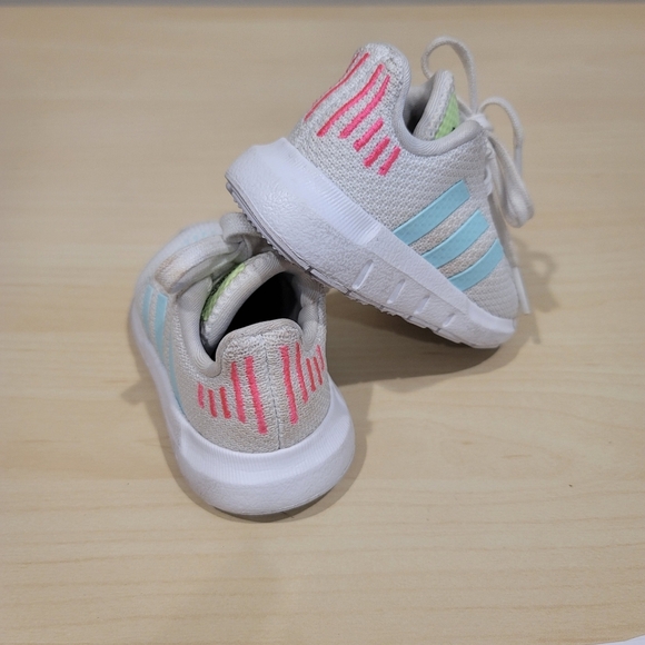 Adidas Swift Run 1.0 Kids Sneakers - Sz 5K - Picture 11 of 12